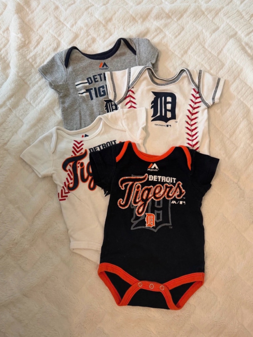 Majestic Detroit Tigers Baby Bodysuit Set - Navy, White, Gray, Orange, Red